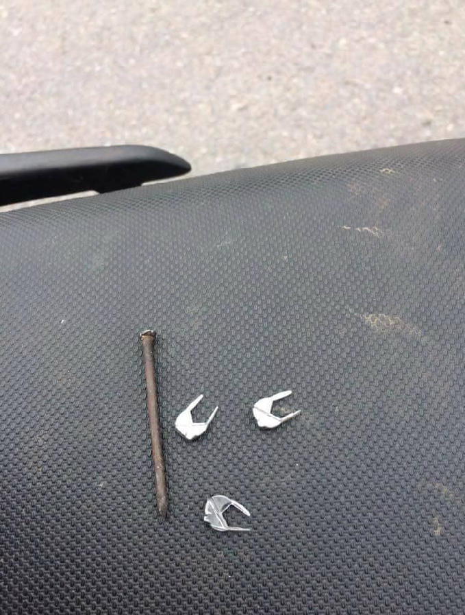 Hình dạng đinh rất đặc biệt.