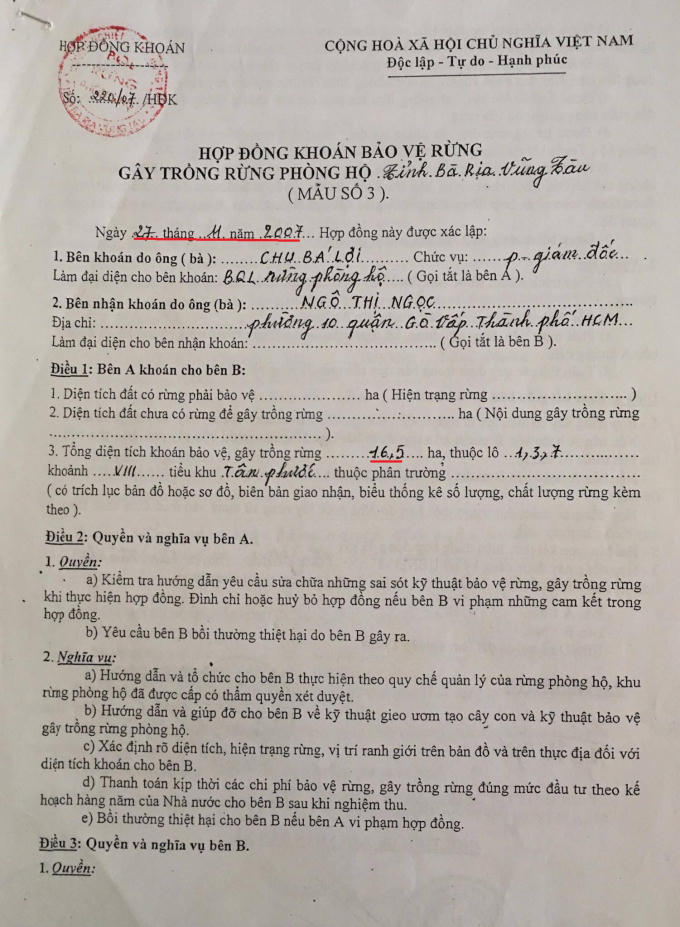Hợp đồng khoán số 220/7/HĐK của BQL RPH giao cho bà Ngọc 16,5ha rừng sau khi Thủ tướng Chính phủ đồng ý chủ trương mở rộng KCN Phú Mỹ II.