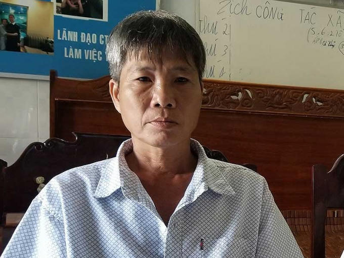 Nguyên đơn là ông Dữ tỏ ra lo lắng trước phiên xử phúc thẩm. Ảnh: TVŨ.