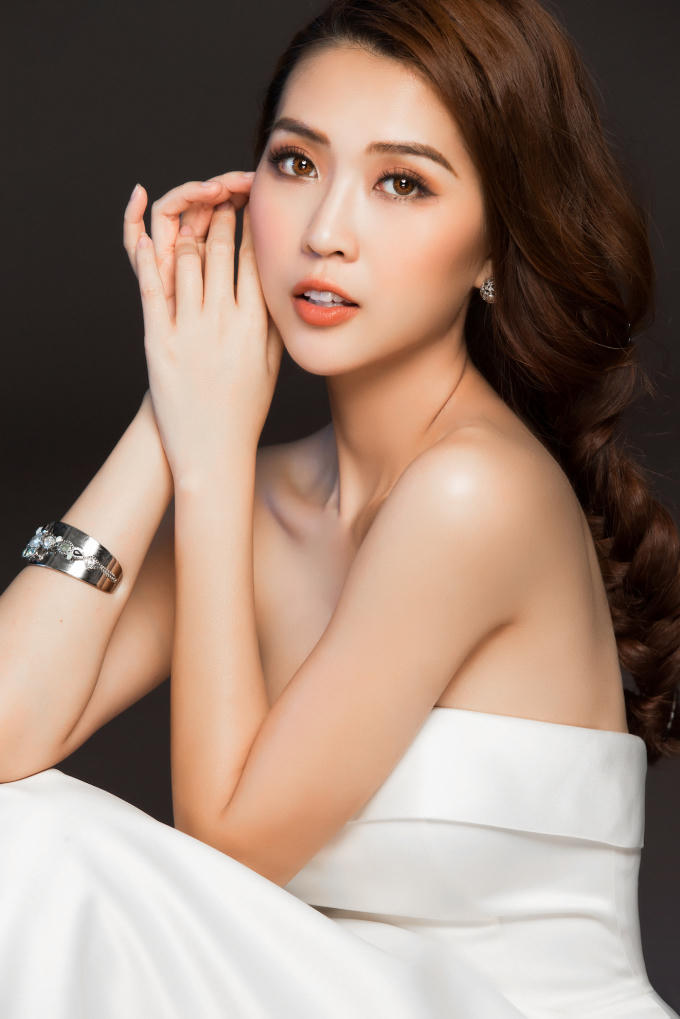 Tường Linh sẵn s&agrave;ng chinh phục Hoa hậu Li&ecirc;n lục địa 2017