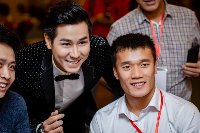 Nguyên Khang: Thầy Seo thân thiện, Tiến Dũng thông minh, Văn Toàn lém lỉnh