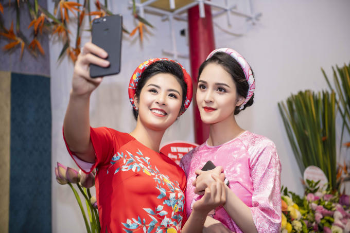 &Aacute; hậu Ho&agrave;ng Anh.