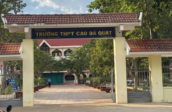 Nhiều học sinh THPT xin nghỉ học trước kỳ thi tốt nghiệp.
