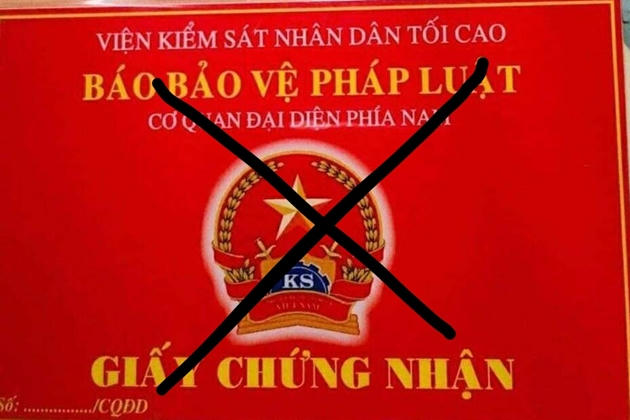 Giấy chứng nhận giả mạo.