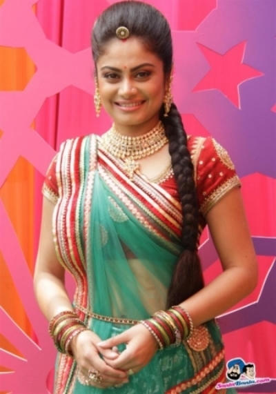 Sau bộ phim này, tên tuổi của cô được mọi người biết đến như một ngôi sao hạng A ở xứ Cà Ri. Ảnh: internet.