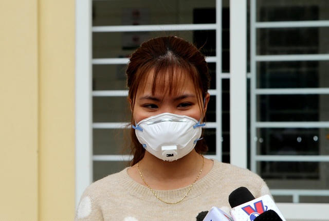 Chị Tr được ra viện sau 10 ngày cách ly điều trị.