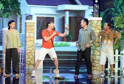 Hiếu Hiền bị khủng hoảng tinh thần v&igrave; bố mẹ hay &ldquo;choảng nhau&rdquo;