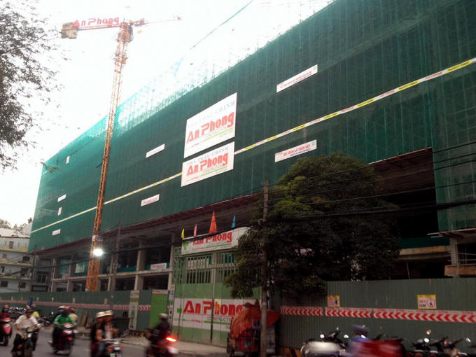 Dự án đang thi công thì xảy ra sự cố. 