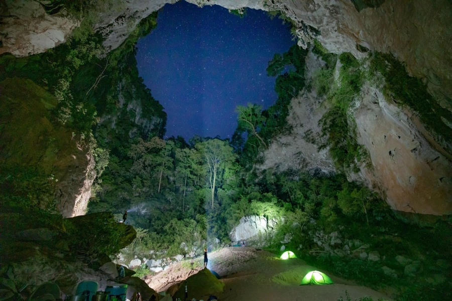 Vườn quốc gia Phong Nha - Kẻ Bàng và Địa đạo Vịnh Mốc lọt TOP 15 điểm đến hấp dẫn nhất Việt Nam.