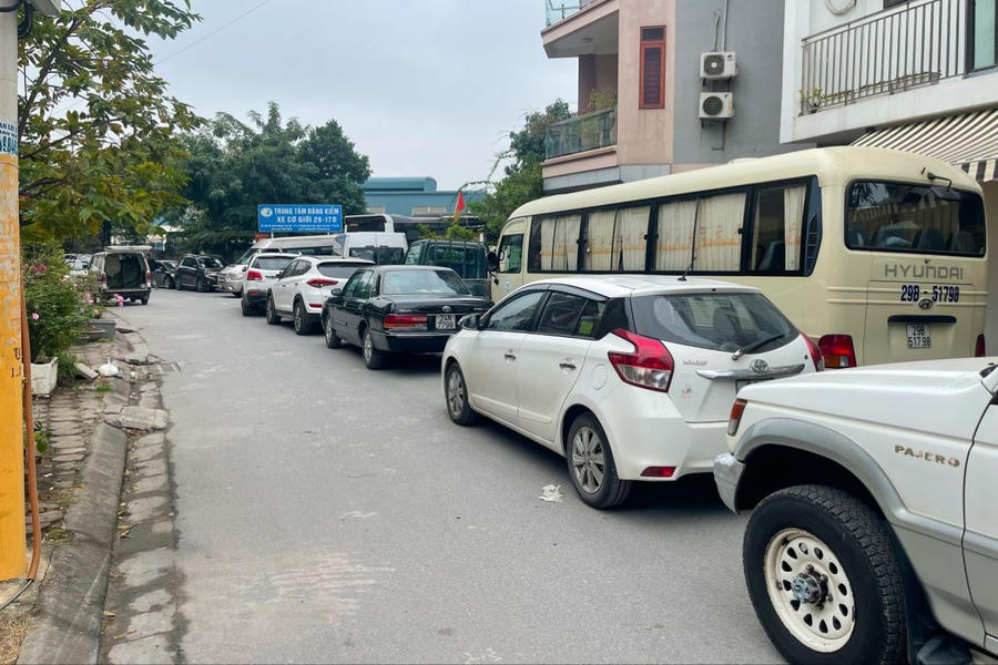 Chạy xe ô tô hết hạn đăng kiểm về quê ăn Tết bị phạt bao nhiêu tiền? - 2