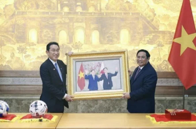 1EE51A58-671A-44CD-9585-BCE5F153A0E4.