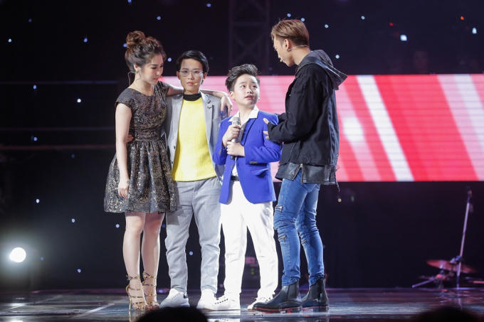 Giọng h&aacute;t Việt 2017 tập 1: Vũ C&aacute;t Tường v&agrave; Soobin Ho&agrave;ng Sơn