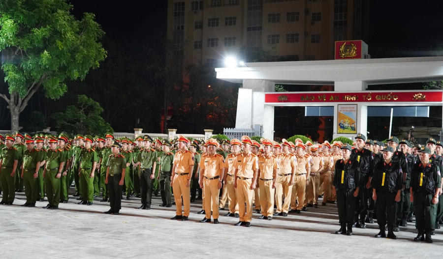 Các lực lượng tham gia thực hiện cao điểm. (Ảnh: CATH)