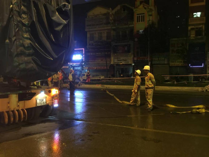 Cận cảnh khớp nối t&agrave;u đường sắt C&aacute;t Linh - H&agrave; Đ&ocirc;ng