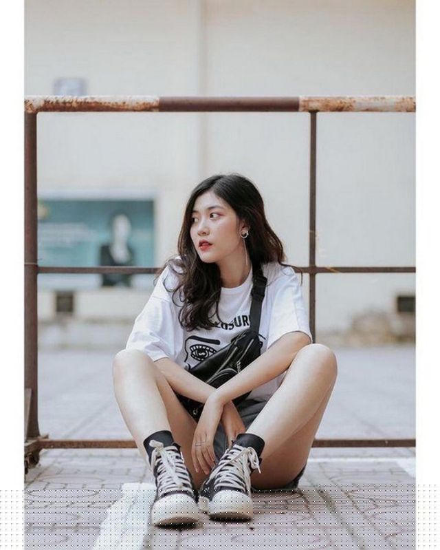 Tự tin và độc lập tài chính, đó là mẫu người mà cô gái 20 tuổi muốn trở thành. Còn trong cuộc sống, 3 điều quan trọng với Linh nhất là sức khỏe, gia đình và tài chính.