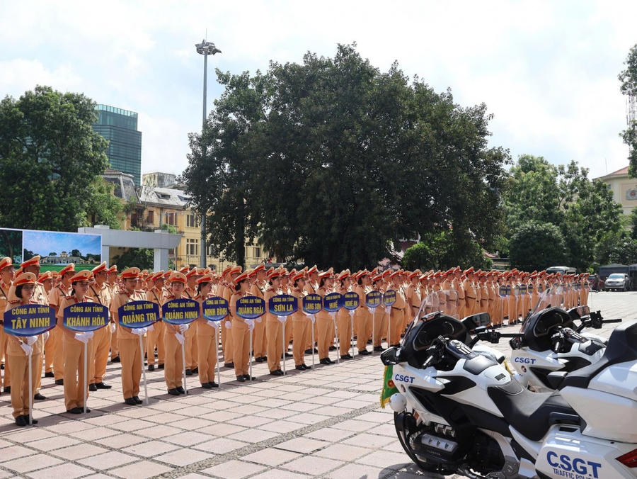 Lực lượng tăng cường gồm những cán bộ, chiến sĩ Cảnh sát giao thông ưu tú, có kinh nghiệm. Ảnh: CATP