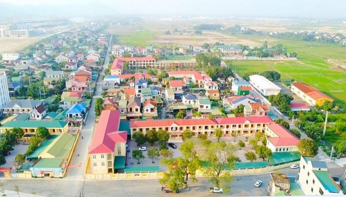 Một góc trung tâm huyện Hưng Nguyên - Ảnh KH.