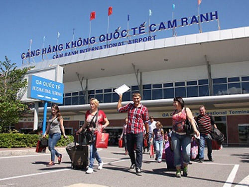 Từ ngày 1/7 chính sách miễn thị thực cho 5 nước Tây Âu sẽ được gia hạn thêm một năm đến đến hết ngày 30/6/2017 (Ảnh: Báo Khánh Hòa).