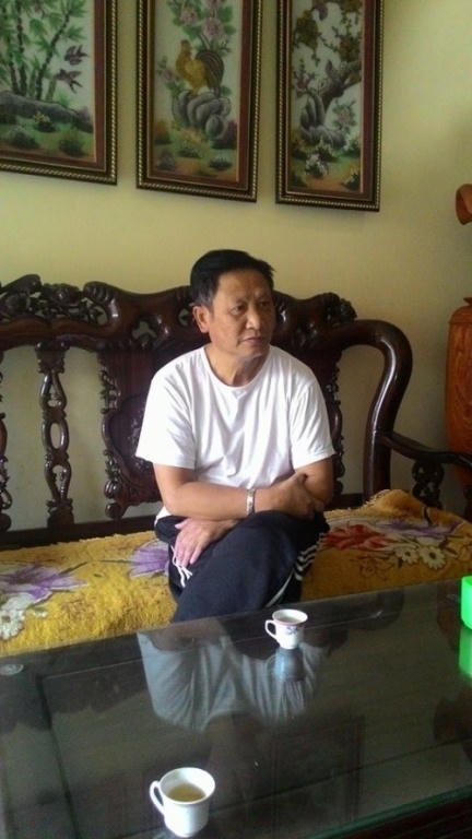 Ông Nguyễn Đình Nhu - nguyên Chủ tịch xã Tân An trao đổi với PV Tiền Phong