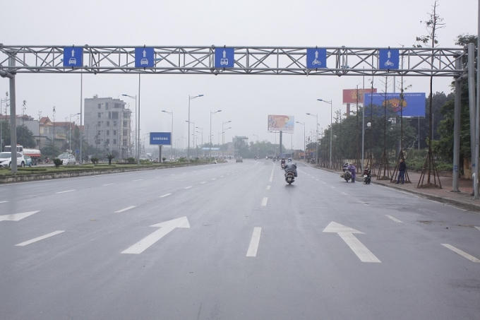 Dự &aacute;n x&acirc;y dựng đường v&agrave;nh đai 2 H&agrave; Nội, đoạn Nhật T&acirc;n - Xu&acirc;n La - Bưởi - Cầu Giấy d&agrave;i 6,4 km c&oacute; tổng mức đầu tư 304,7 triệu USD (tương đương 6.400 tỷ đồng). Khởi c&ocirc;ng từ th&aacute;ng 3/2012, đến nay dự &aacute;n đ&atilde; ho&agrave;n th&agrave;nh tr&ecirc;n 90% khối lượng c&ocirc;ng việc, với tr&ecirc;n 6 km đường, cầu vượt.