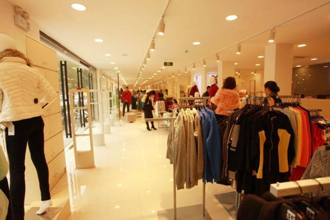 Hình ảnh gian hàng 3F Store tại 135 Nguyễn Văn Cừ.