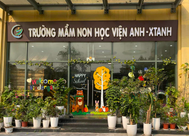Trường mầm non học viện Anh- Xtanh.