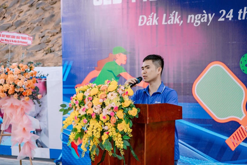 Chủ nhiệm CLB Pickleball VNPT Đắk Lắk Bùi Văn Phúc phát biểu.