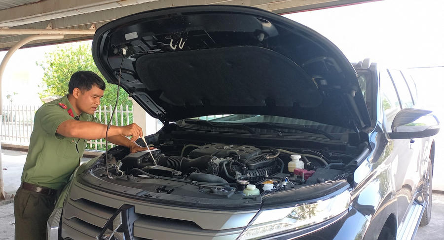 6564156F-7FBA-4D51-B840-758287EDA9F5.