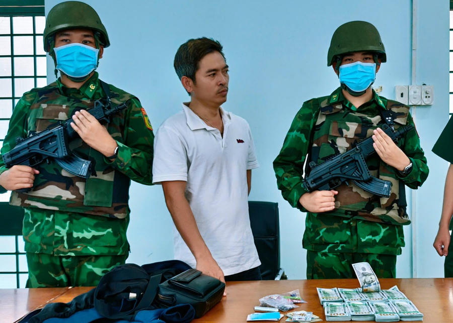 Đối tượng Quách Văn Thanh cùng tang vật