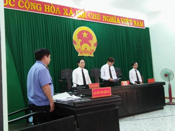 HĐXX TAND tỉnh Thừa Thiên - Huế khẳng định, TAND thị xã Hương Trà đã vi phạm tố tụng nghiêm trọng khi phạt tù ông Quyền về tội Hủy hoại tài sản.