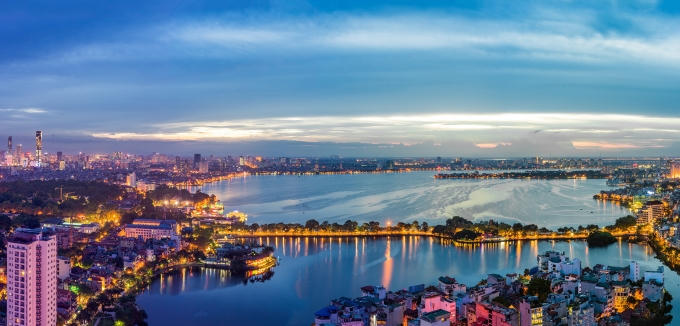 "Chiều Hồ Tây" của tác giả Đào Văn Vinh.