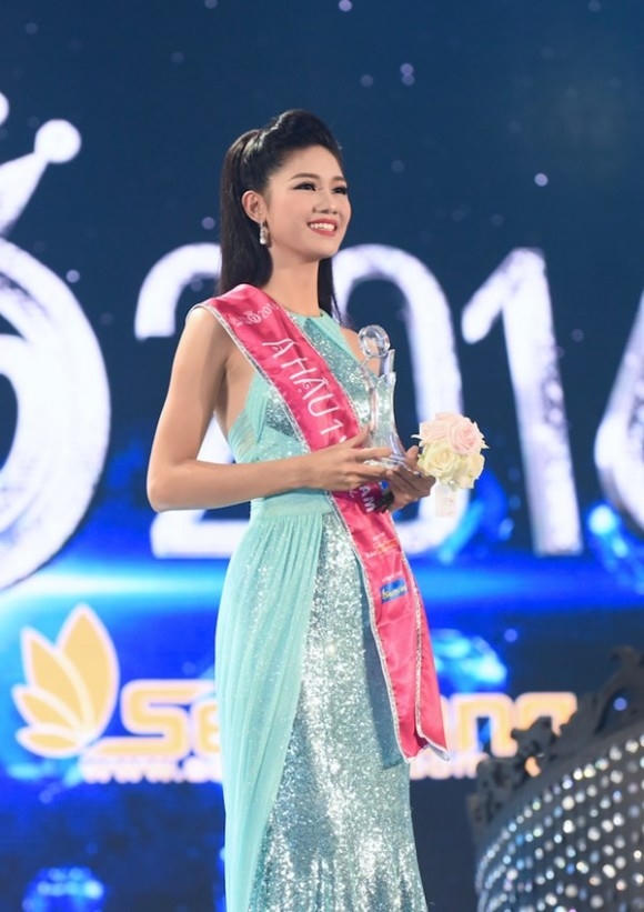 Á hậu Thanh Tú biết tới 3 ngoại ngữ.
