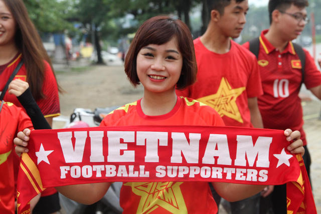 H&igrave;nh ảnh c&aacute;c tuyển thủ Olympic Việt Nam về đến H&agrave; Nội
