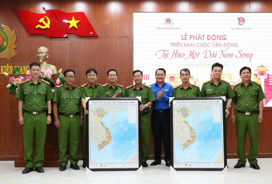 Lực lượng CAND và Tỉnh đoàn Kiên Giang (cũ) phát động Cuộc vận động tự hào một dải non sông - Ảnh minh họa
