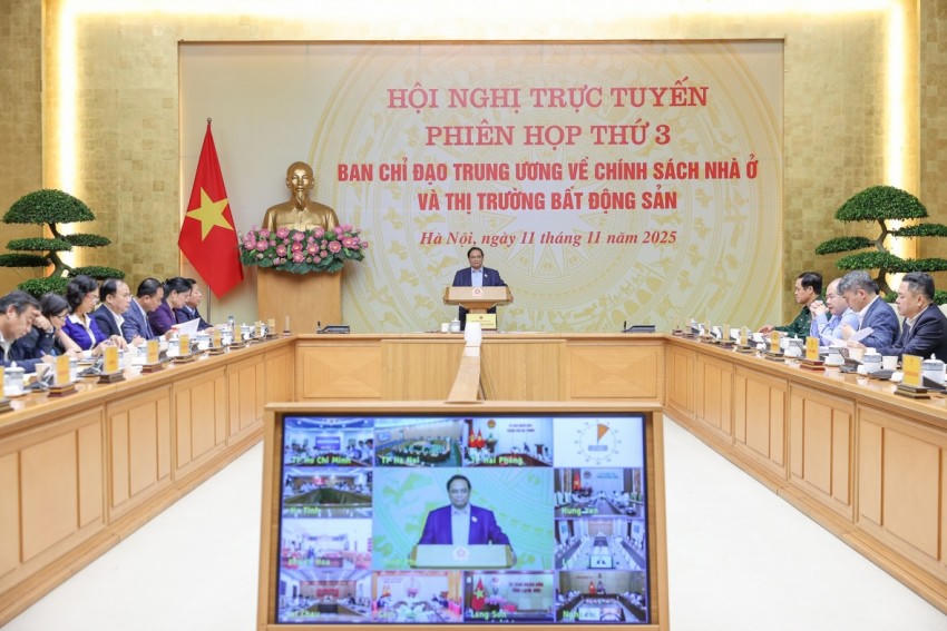 Thủ tướng Phạm Minh Chính, Trưởng Ban Chỉ đạo Trung ương về chính sách nhà ở và thị trường bất động sản, chủ trì phiên họp thứ 3 của Ban Chỉ đạo - Ảnh: VGP.