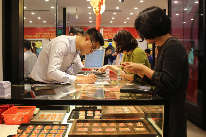 Các vật phẩm phong thủy 1 chỉ, 2 chỉ được chọn mua khá nhiều.