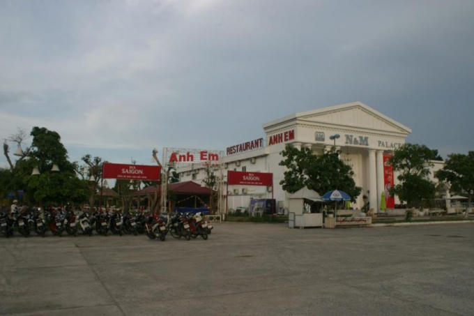 Dự kiến nhà hàng N&amp;M bị xử phạt 25 triệu vì có hành vi kinh doanh mất an toàn gây ra ngộ độc thực phẩm.