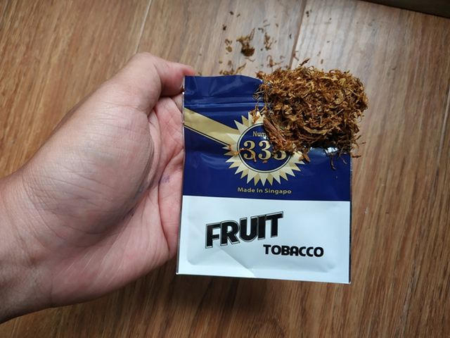 Hộp “thuốc lá thơm” được đặt hàng online, ship tới tận nơi.