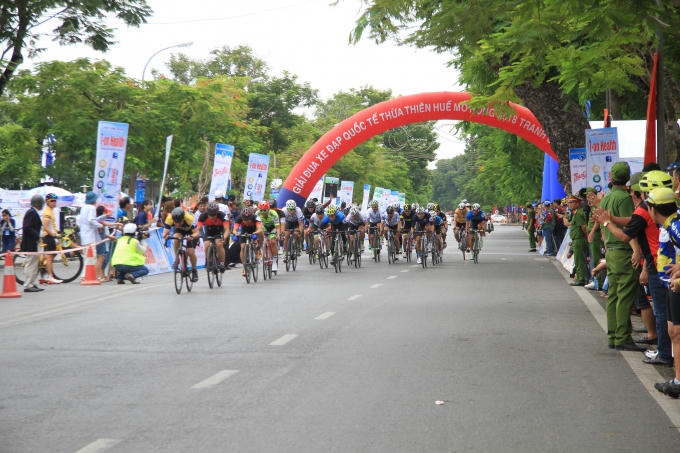 Sôi động ngày mở màn Coupe De Huế 2018