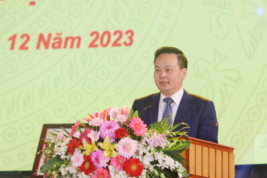 2162644_dong_chi_truong_manh_hung_tinh_uy_vien_bi_thu_huyen_uy_van_don_doc_dien_van_tai_buoi_le_22290022