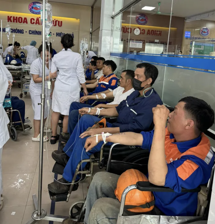 Công nhân Công ty CP đóng tàu Sông Cấm nhập viện sau bữa cơm trưa 27/6