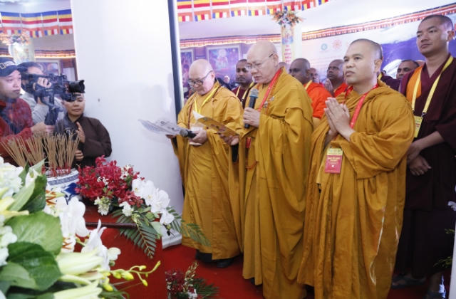 Hành trình chiêm bái, cầu an của đoàn đại biểu Vesak 2019 tại Fansipan, Sa Pa