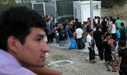 Ở Lesbos, có gần 5.000 người trong các trại vốn chỉ có sức chứa 3.500 người.