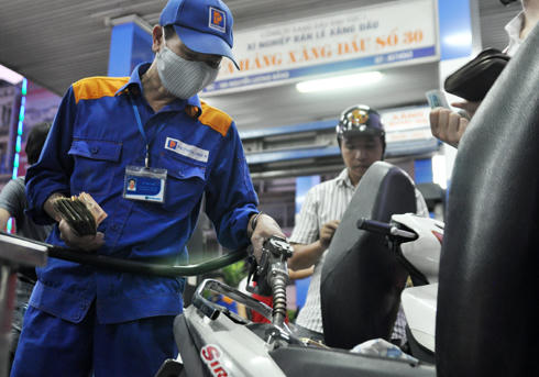 Thuế xăng dầu tăng kịch khung từ 1.1.2019.