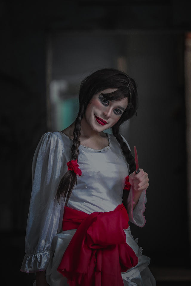 Bộ ảnh búp bê kinh dị Annabelle phiên bản Việt khiến người xem rợn gáy
