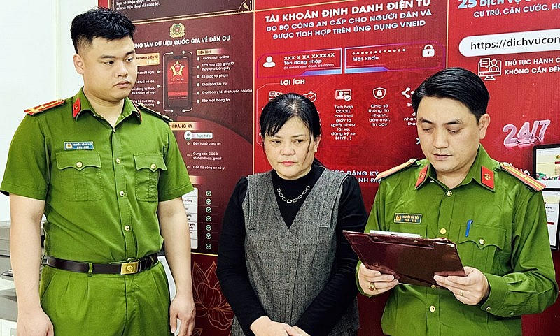 Lê Thị Vân tại cơ quan CSĐT. (Ảnh: Công an)