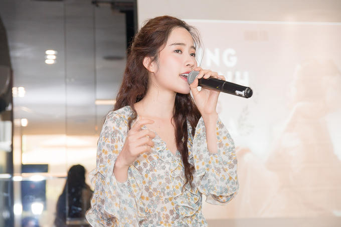 Nam Em gác lại chuyện buồn, khẳng định muốn tập trung cho sự nghiệp ca hát trong năm 2018