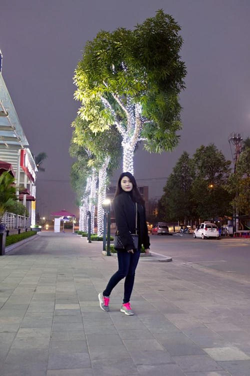 Nữ cử nh&acirc;n xinh đẹp t&igrave;nh nguyện nhập ngũ