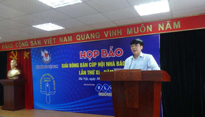 Phó Chủ tịch thường trực Hội Nhà báo Việt Nam - ông Hồ Quang Lợi phát biểu tại họp báo. Ảnh: Tuấn Anh