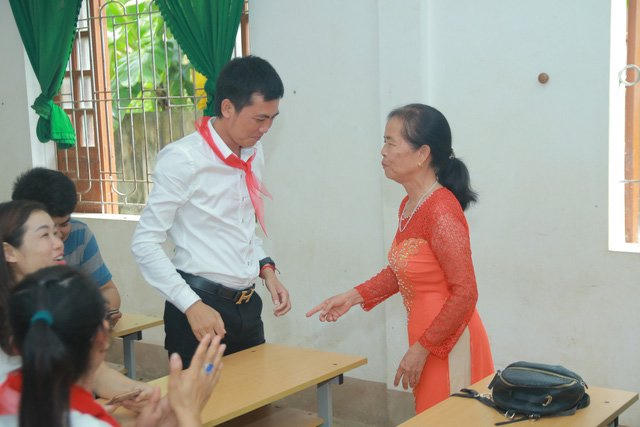 Thầy trò sau gần 20 năm gặp lại